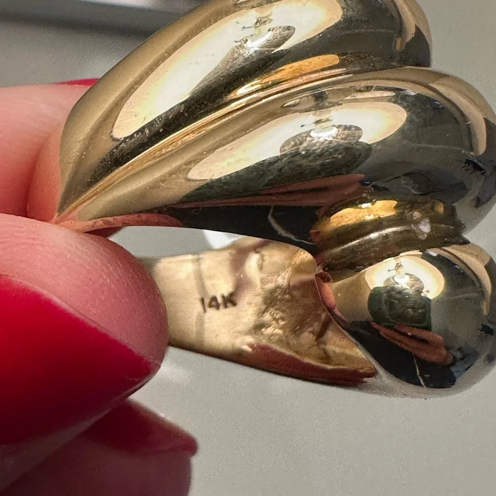 SOLD! 17.6 Grams Solid 14k Gold Swirl Cocktail Ring - Picture 16 of 16